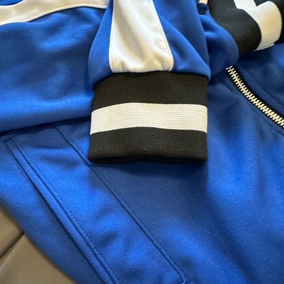 Blue and white men’s sweatsuit - Picture 3 of 7